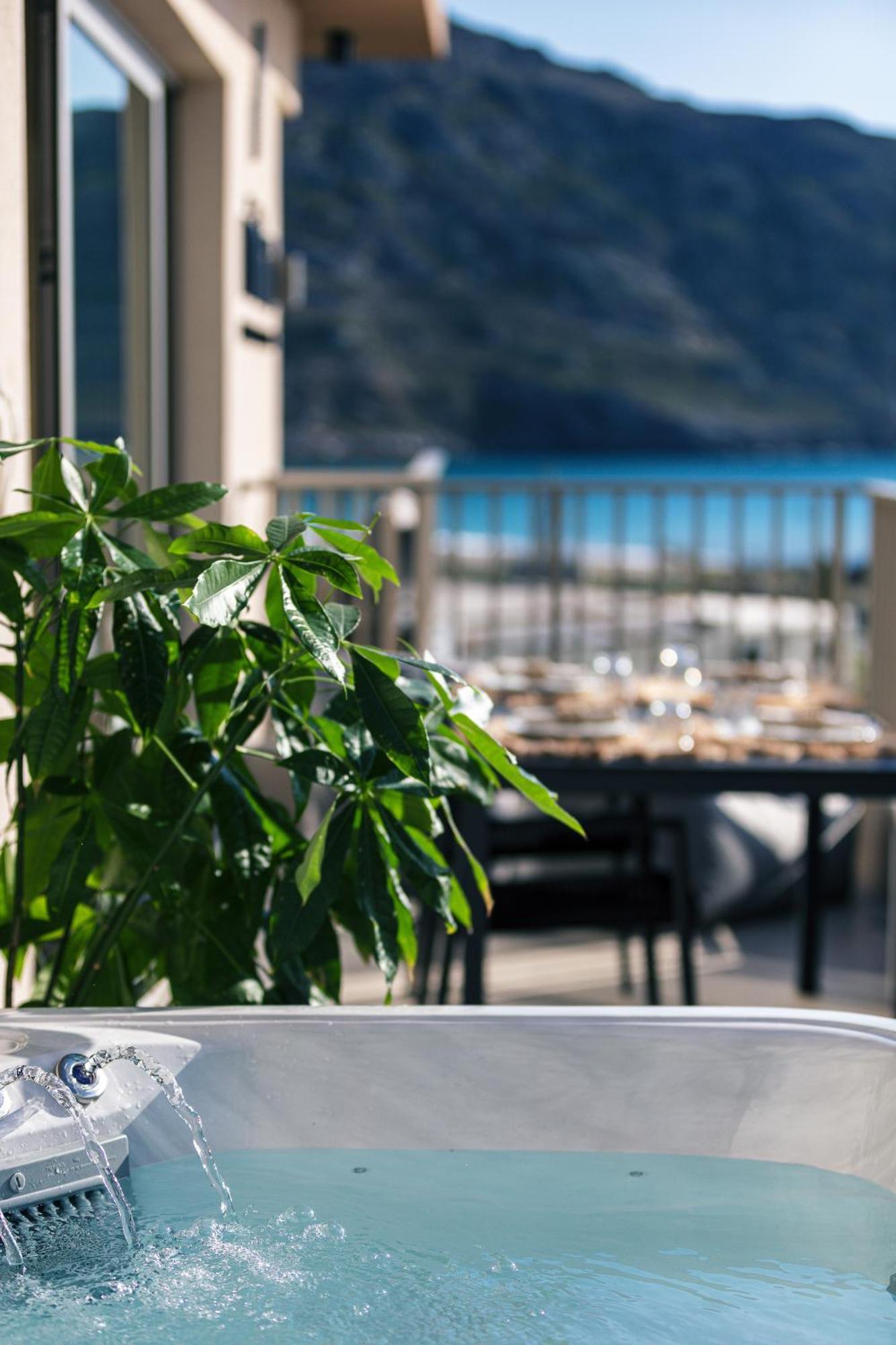 Ririka Beach Living, New Feel-At-Home Luxury Suites بلاكاس المظهر الخارجي الصورة